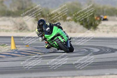 media/Jan-15-2026-Racers Edge (Thu) [[dfebeb70ab]]/3-B Group/Session 4 (Turn 5)/